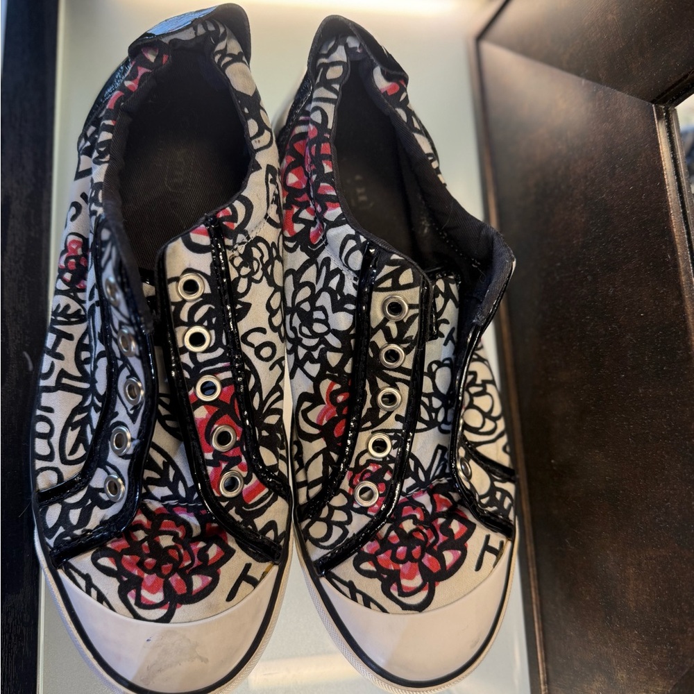Floral Patterned Sneakers - Picture 2 of 2